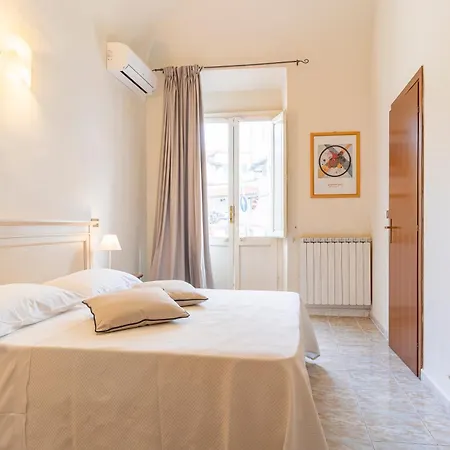 Corallo ホテル カスティリョンチェッロ